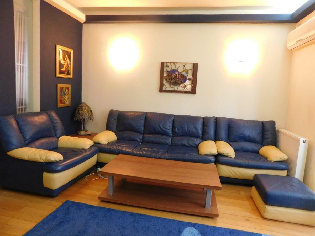 Nicole'S Apartment Bucureşti Ngoại thất bức ảnh