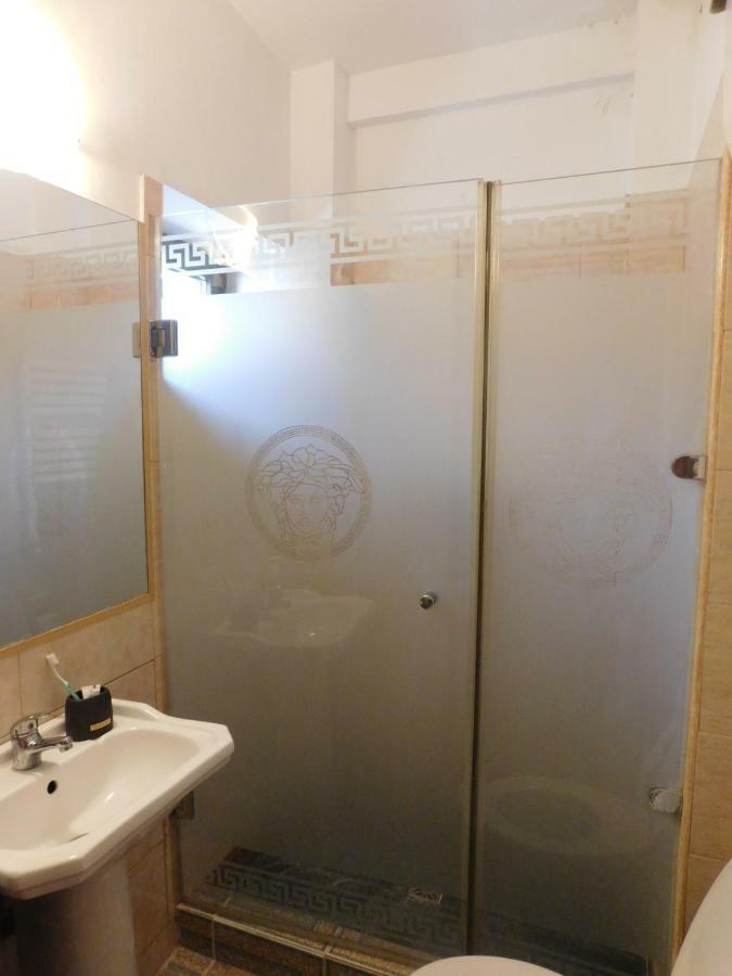 Nicole'S Apartment Bucureşti Ngoại thất bức ảnh