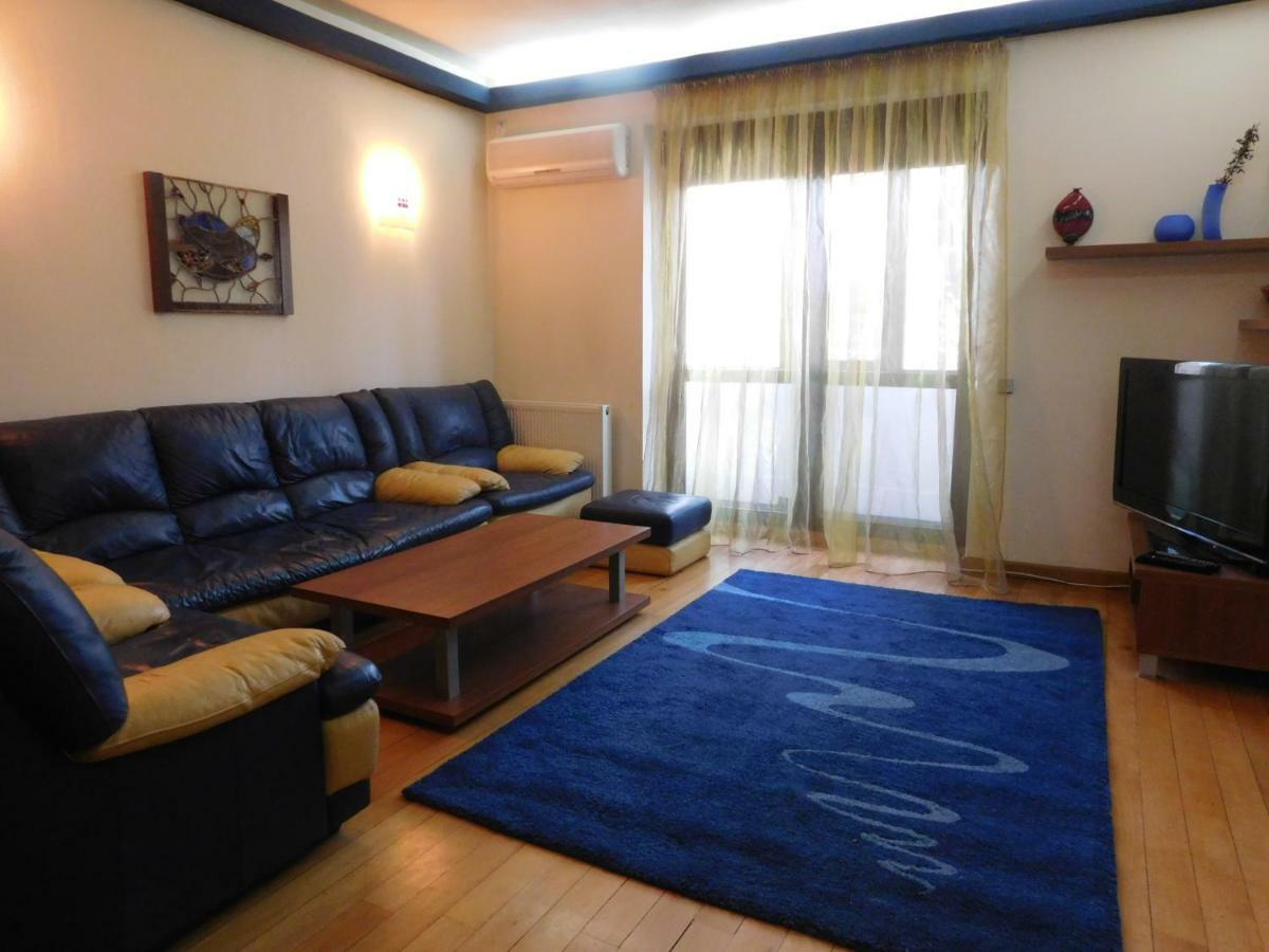 Nicole'S Apartment Bucureşti Ngoại thất bức ảnh