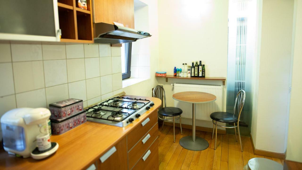 Nicole'S Apartment Bucureşti Ngoại thất bức ảnh