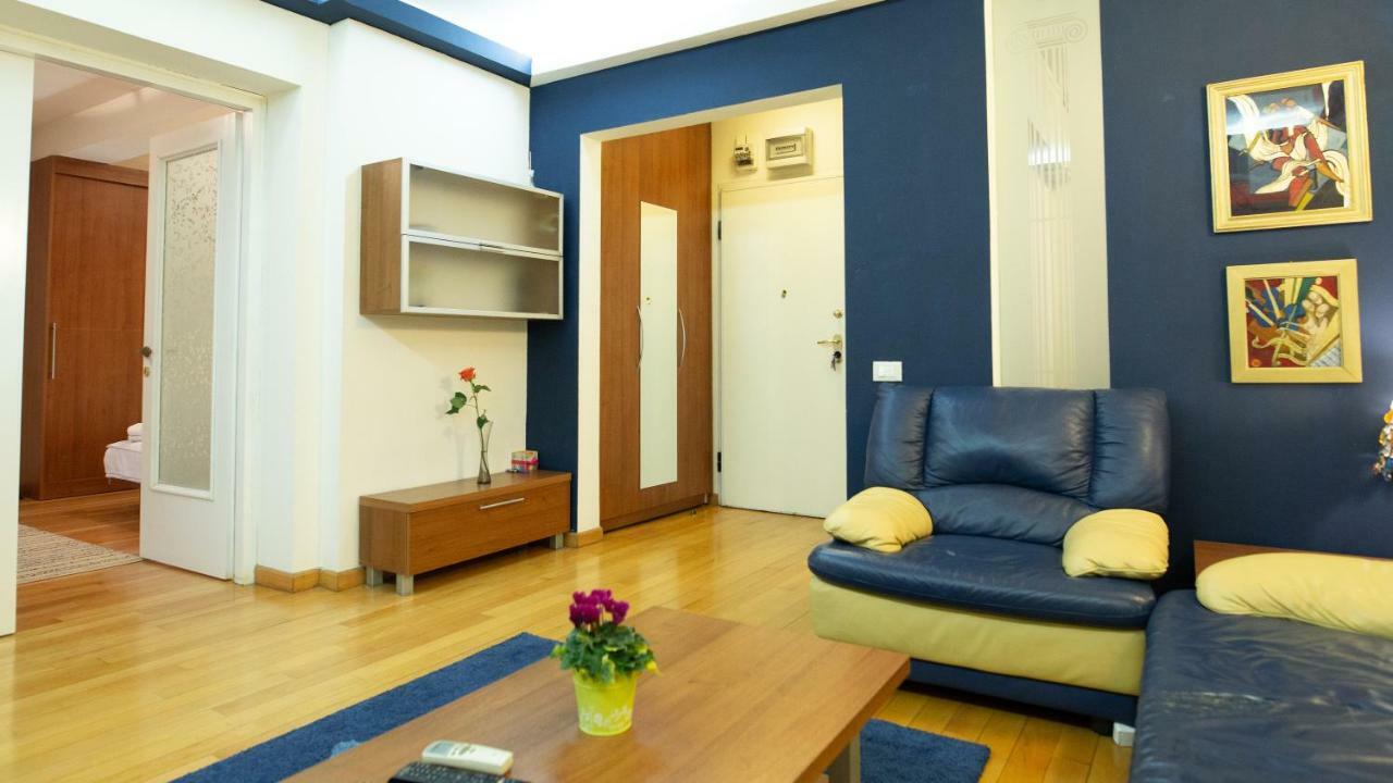 Nicole'S Apartment Bucureşti Ngoại thất bức ảnh